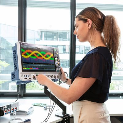 MXO5-Z7 | Kit de montage VESA pour oscilloscopes R&S série MXO5 